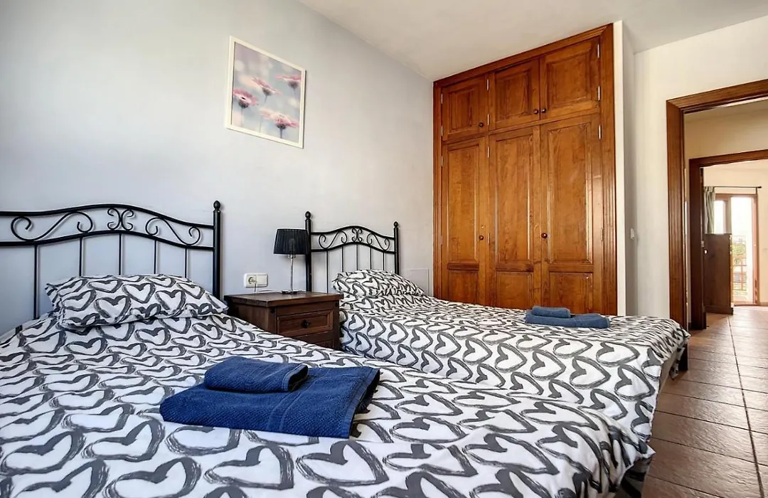 Villa Rosa Gadis-1