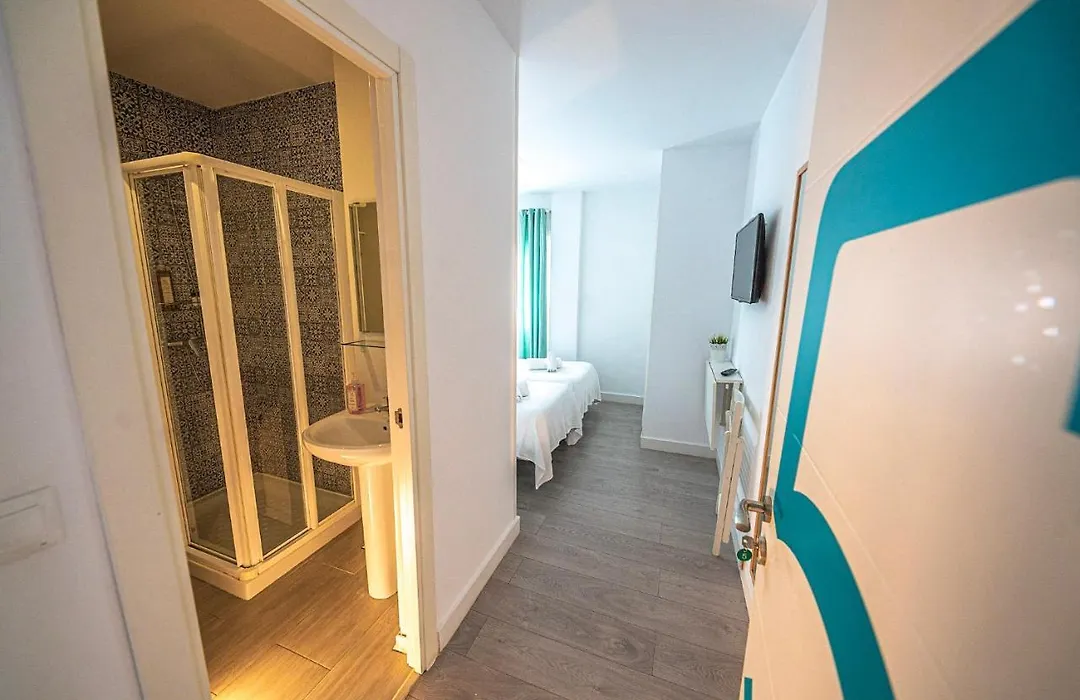 L'Boutique Tarifa Rooms-1