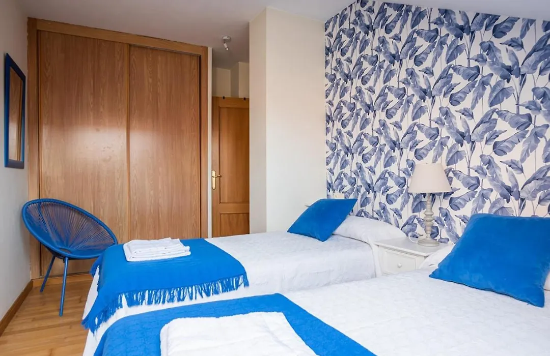 Apartamento Irene céntrico con Wifi y parking coche tamaño medio Cangas de Onís-1