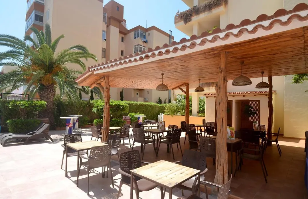 Apartamentos Arlanza - Only Adults-1