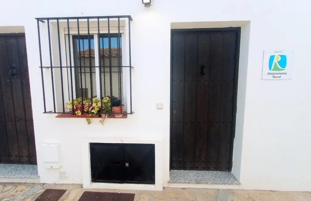Casa Rural Agua de Azahar Chimenea-1