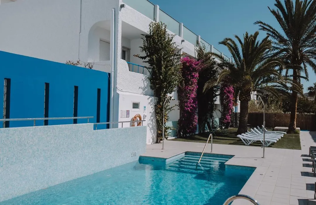 Hostal Las Gaviotas-1