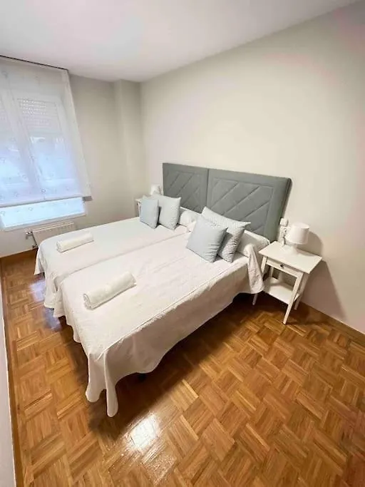 Apartamento Oviedo Fuente Pelayo-1