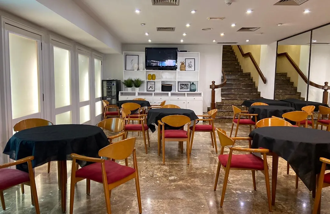 Hotel Leuka-1