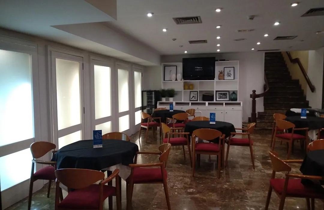 Hotel Leuka-1
