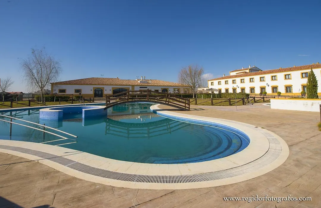 Hospedium Hotel Cortijo Santa Cruz-1