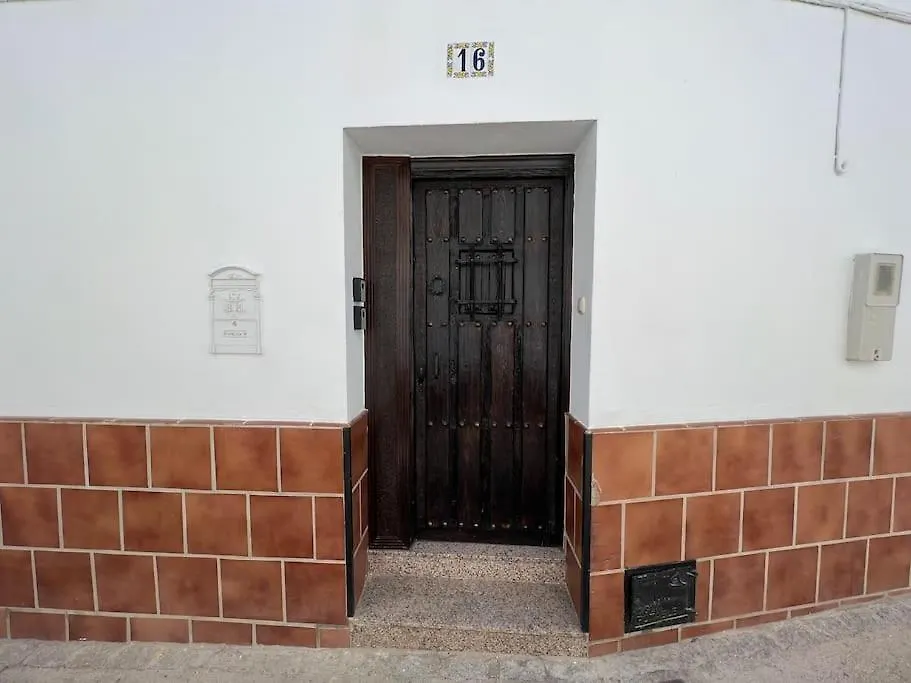 Casa Azalea - nuevo alojamiento en Setenil de las Bodegas-1