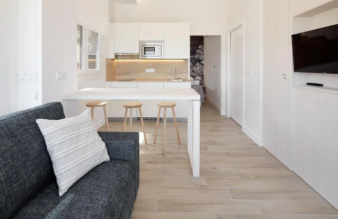 Apartamentos Egona Zarautz sobre el mar-1