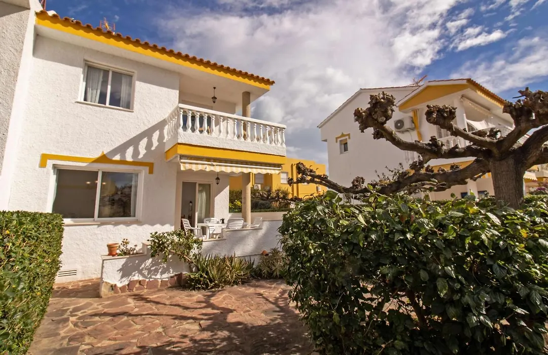 Casa privada en primera línea - Tres Playas ALBERT VILLAS-1