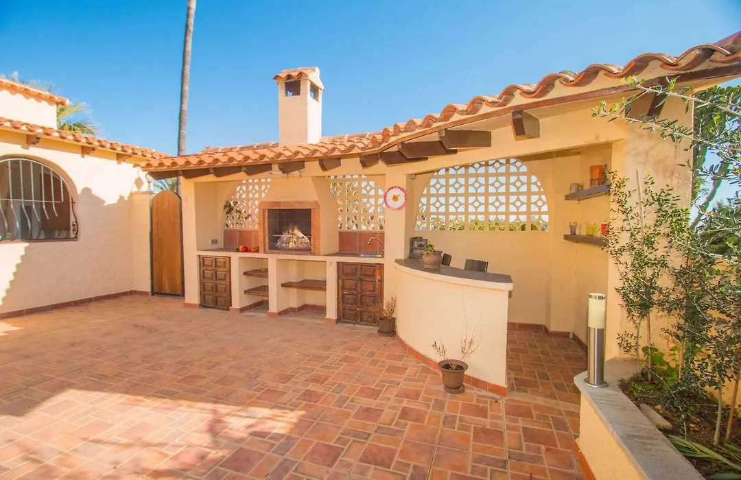 Villa Ebro - PlusHolidays-1