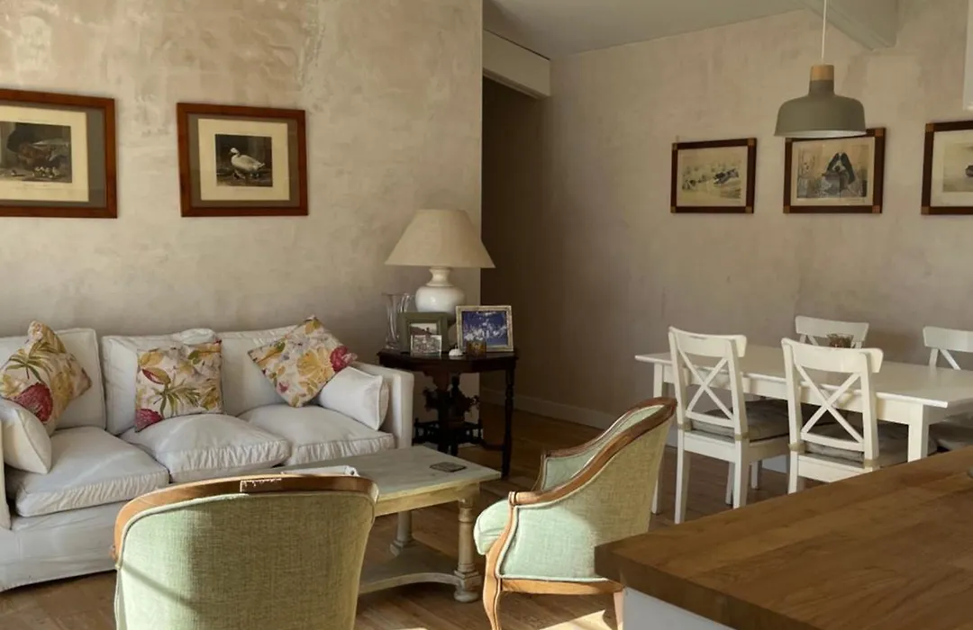 Chalet Ciudad Ducal con piscina y jardin-1