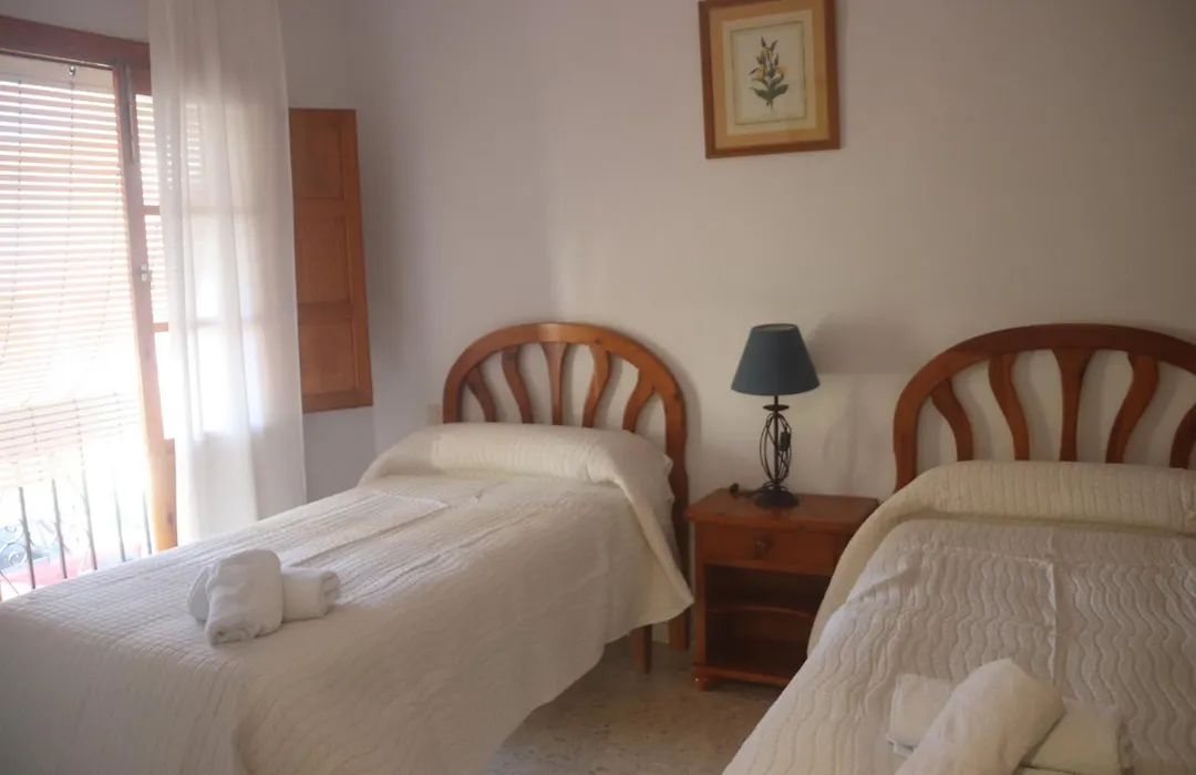 Hostal Moncada-1