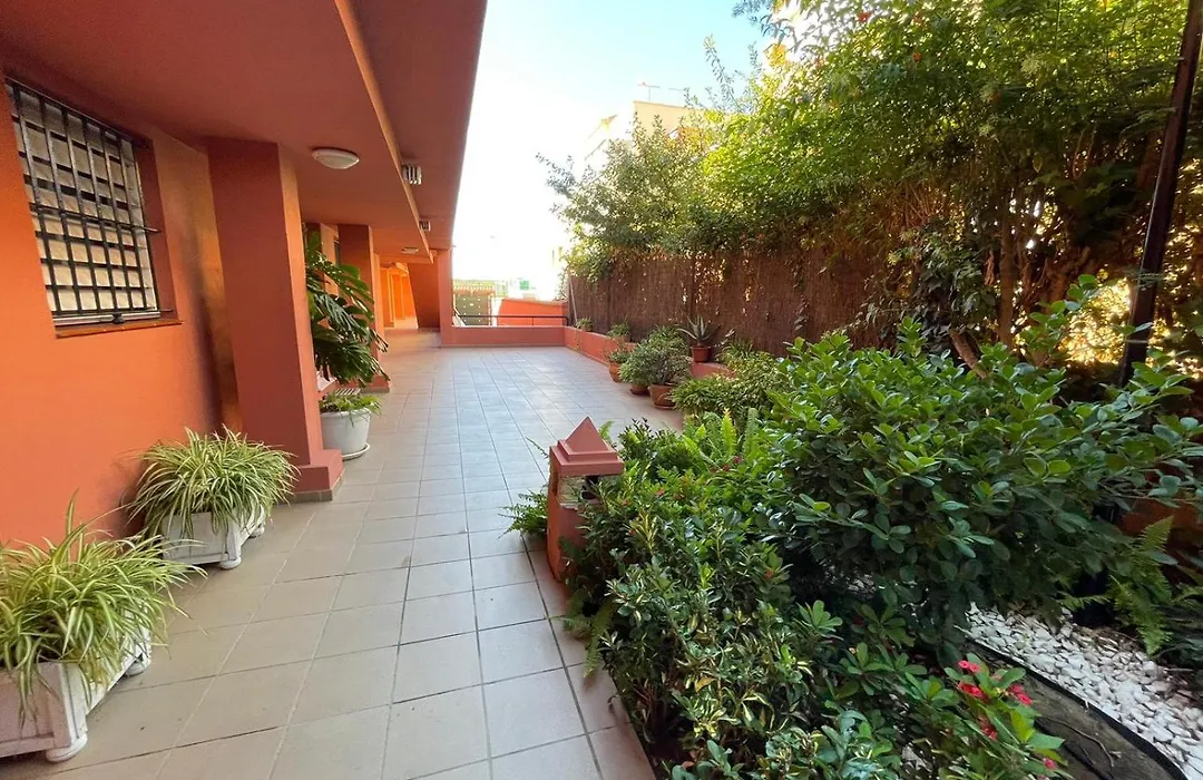 Apartamento Vista Hermosa en Punta Candor con piscina y Wifi-1