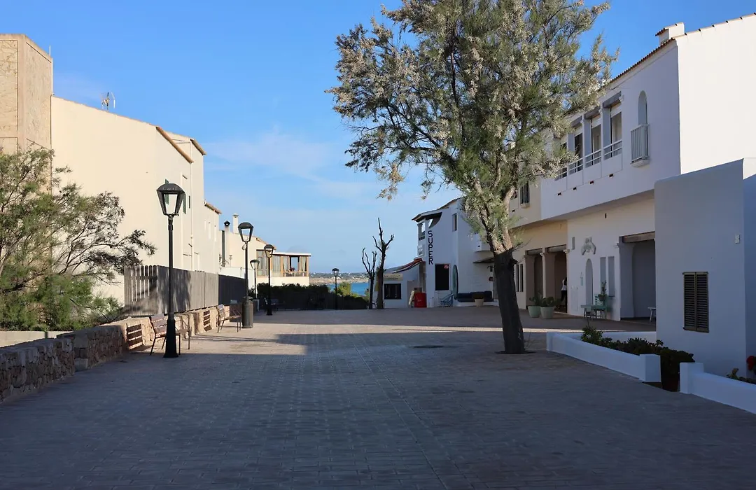 Apartamentos Es Calo-1