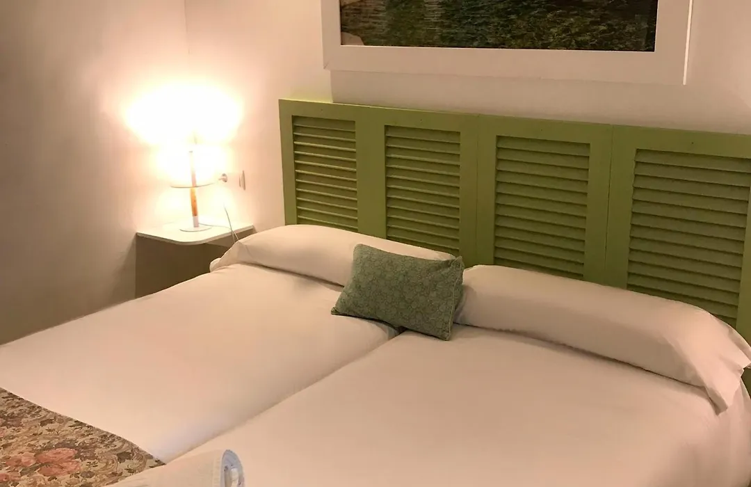 Leon Dormido Rooms & Apartments-1