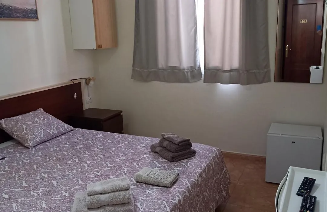 Kiki Vivienda Bed & Breakfast-1