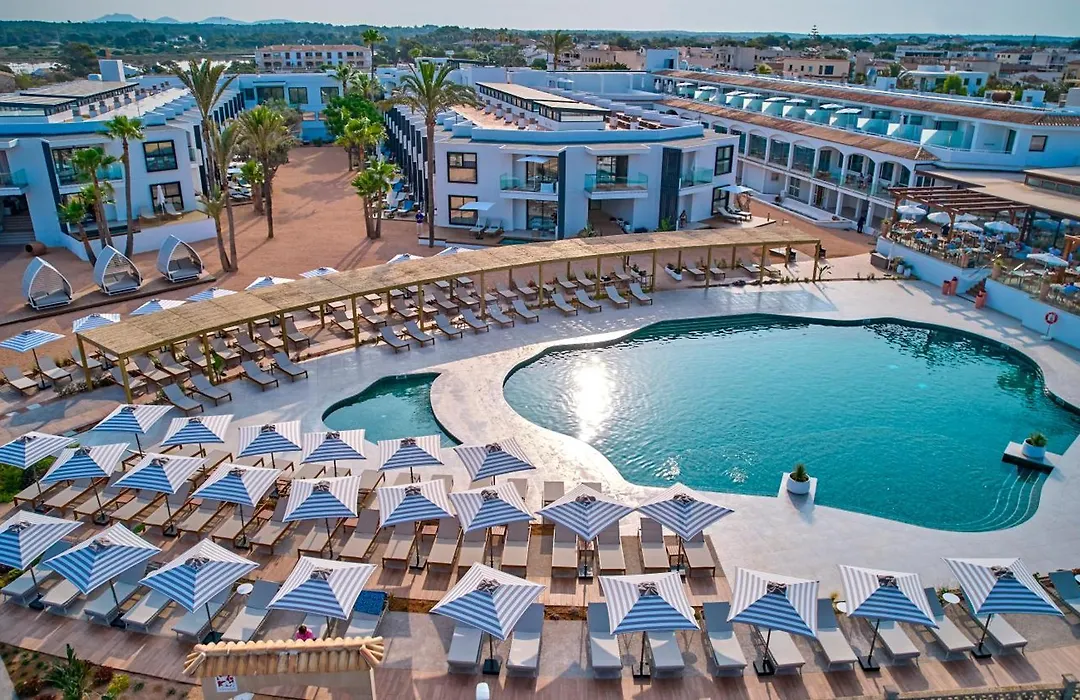 Universal Grand Leon & Spa-1