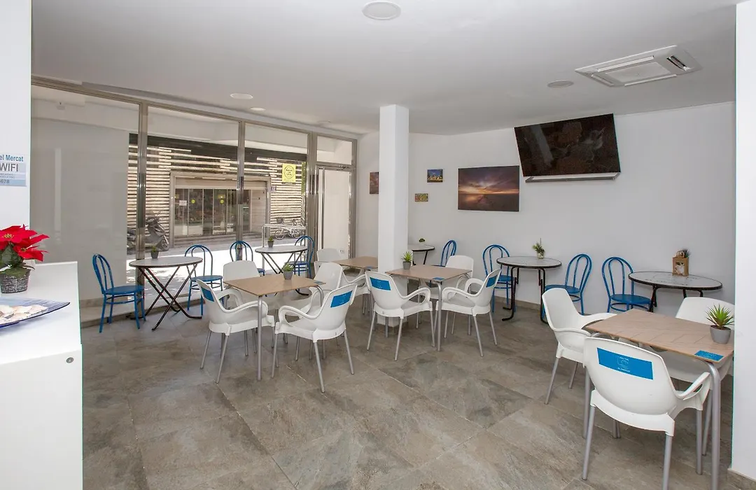 Hostal El Mercat-1
