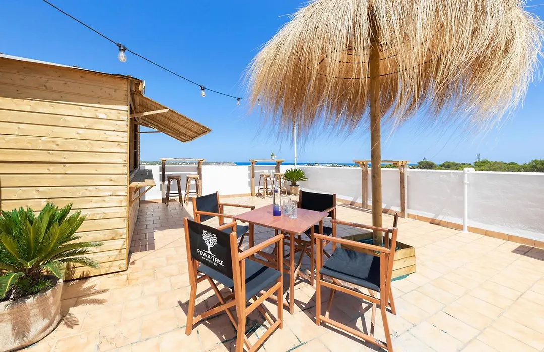 Hostal Cala Llombards-1