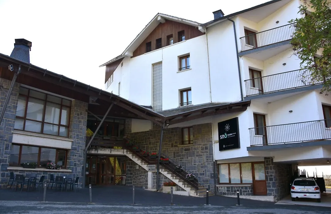 Hotel y Apartamentos SNÖ Isaba-1