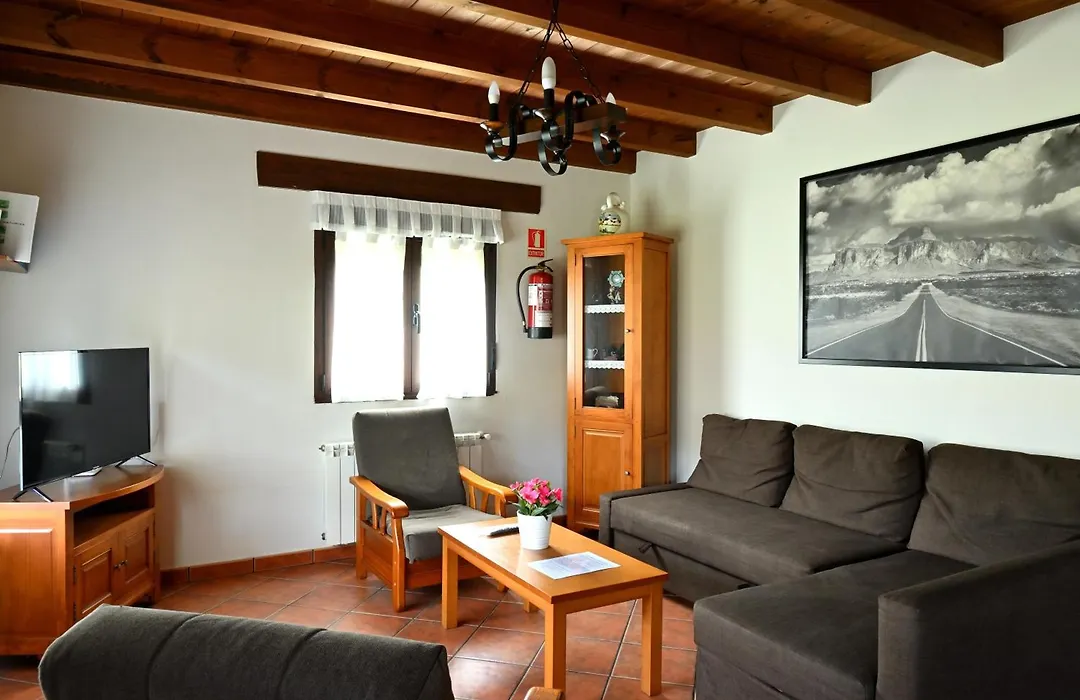 Apartamentos Aires De Avin - Onis-1