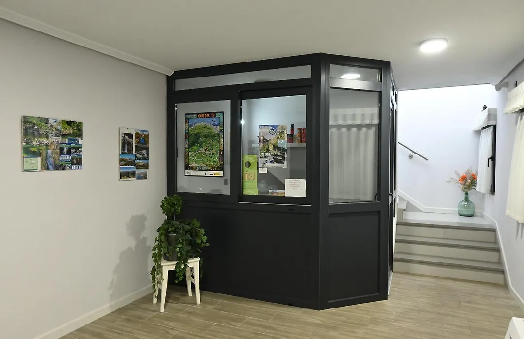 Apartamentos La Cueva - Onis-1