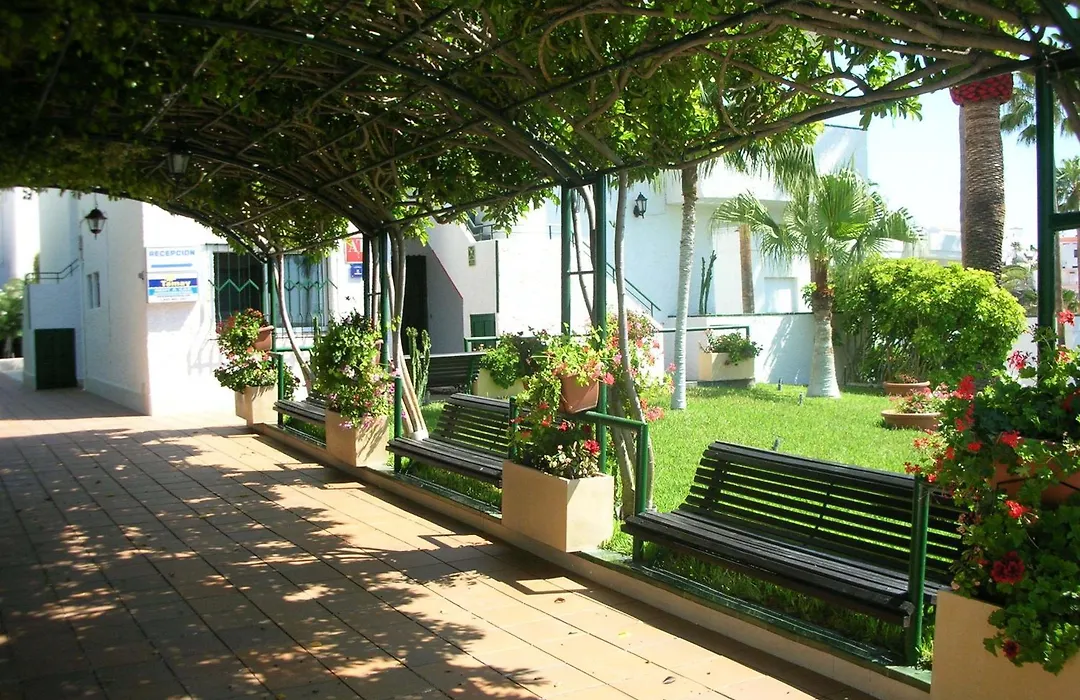 Apartamentos El Sombrero-1