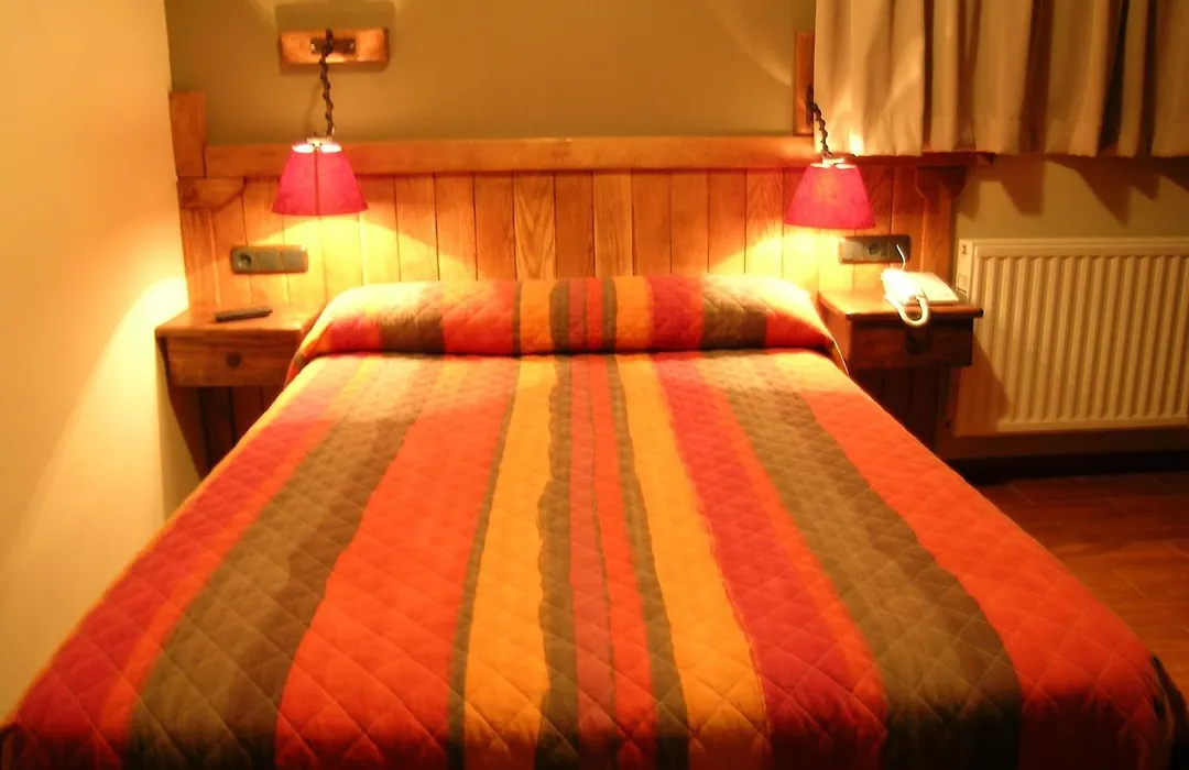 Hostal Xaloa Orio-1