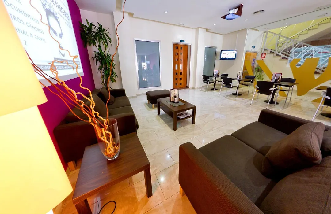 Hotel Traíña-1