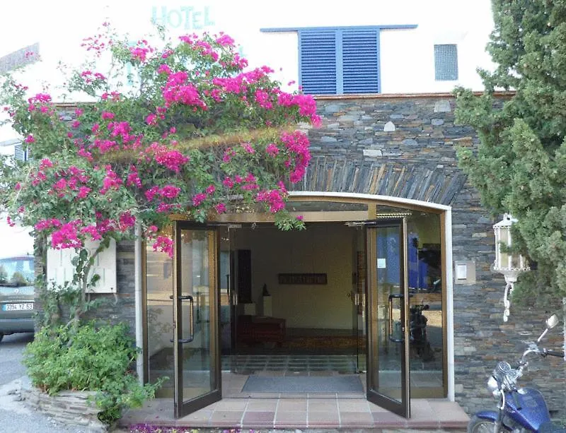 Hotel Port-Lligat-1