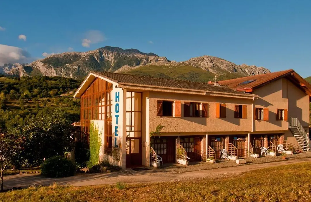Hotel Torrecerredo-1