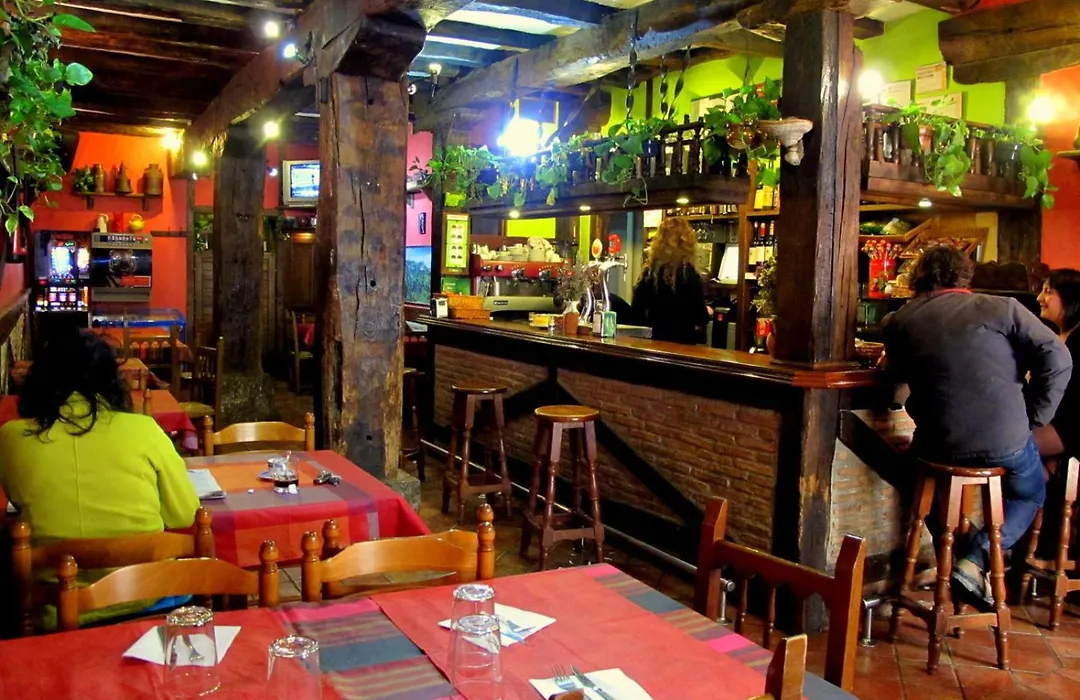 Hostal Rural Elosta-1