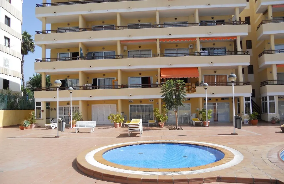 Apartamentos Los Juncos II-1