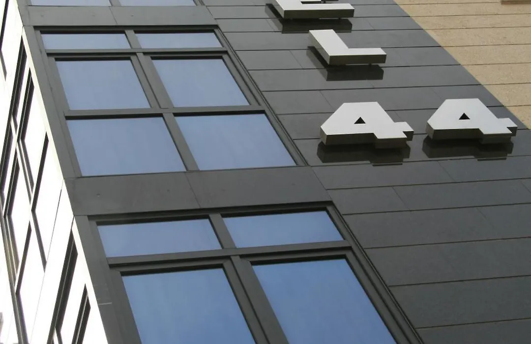 Hotel 44-1
