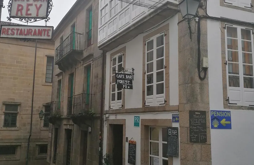 Hostal Forest-1