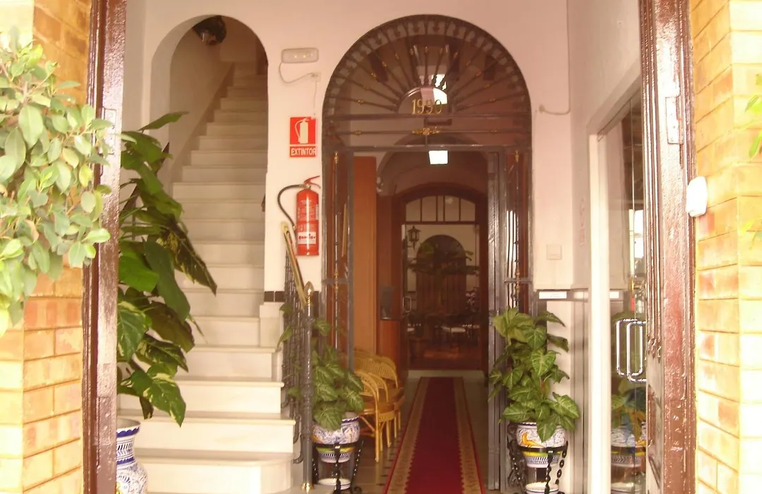 Hostal Toscano-1