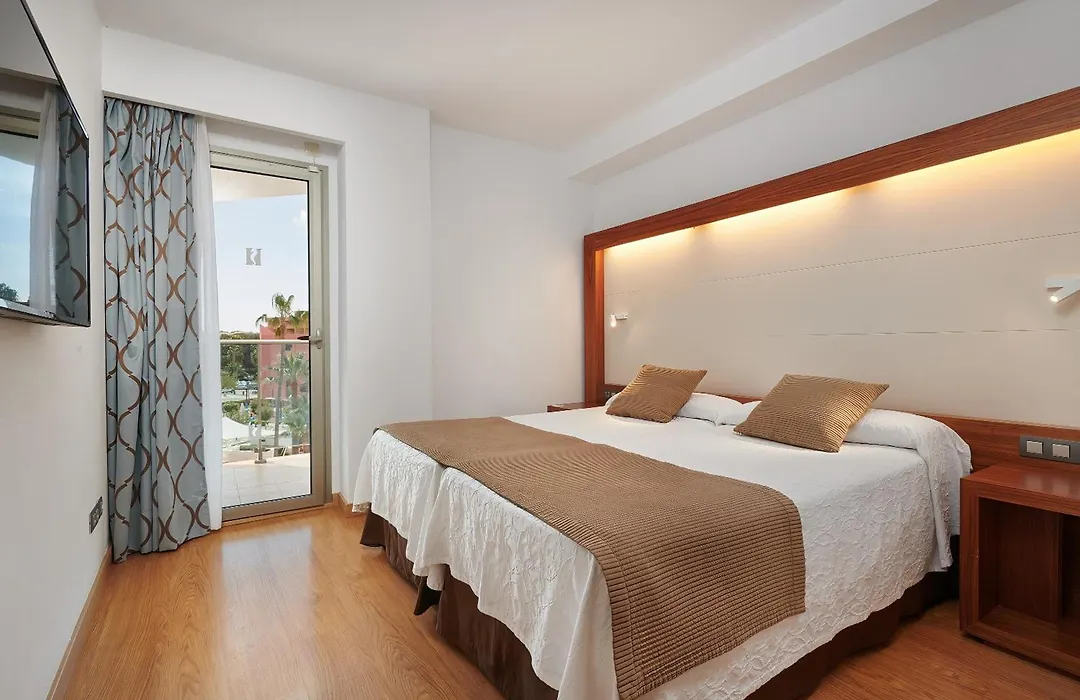 Hipotels Cala Millor Park-1