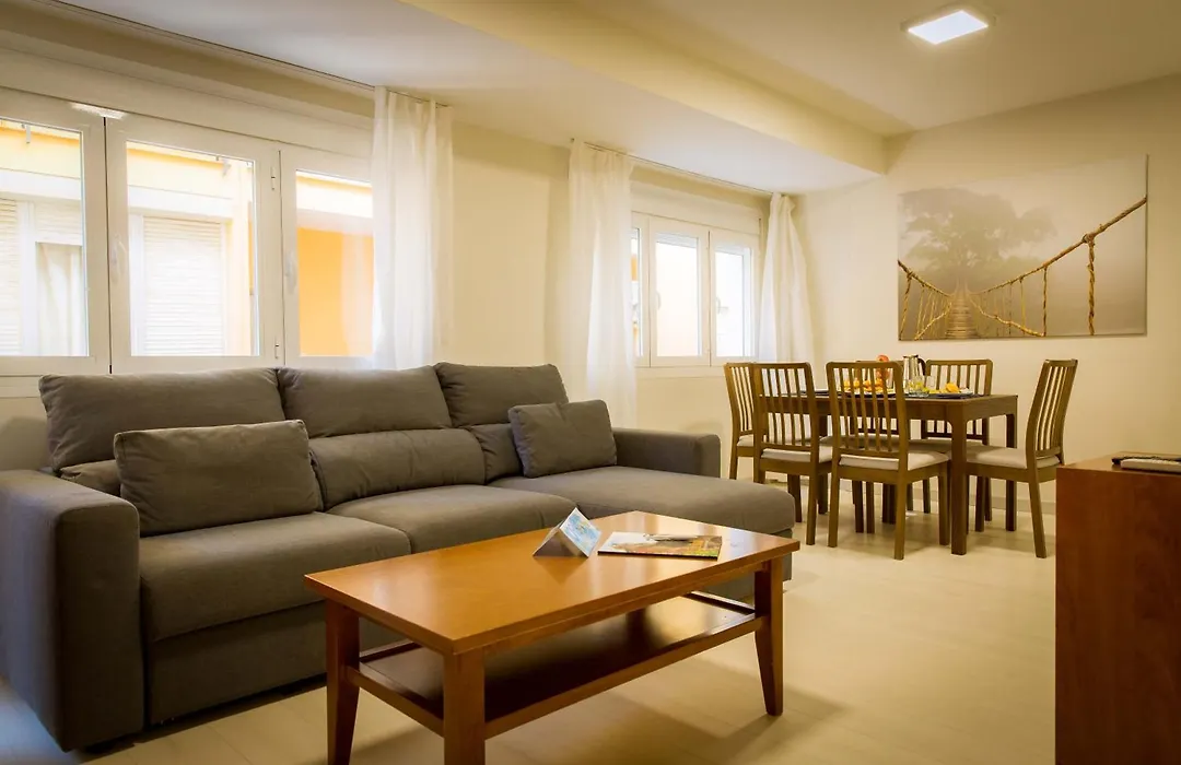 Apartments Holidays2Malaga City Center-1