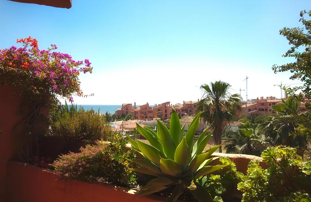 Bahia Beach Apartments Estepona-1