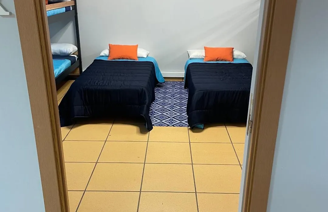Hostel Cangas-1