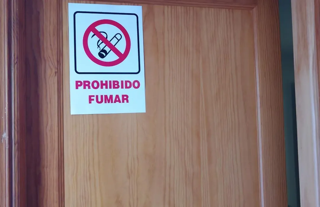 La Casa Del Primo Yo Trabajo Y Tu Beneficio-1