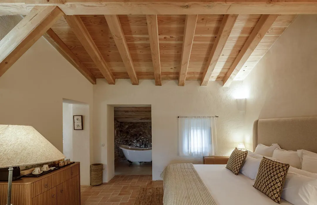 Hotel Castell De Vallgornera-1
