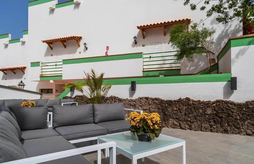 Aparthotel Esquinzo Y Monte Del Mar-1
