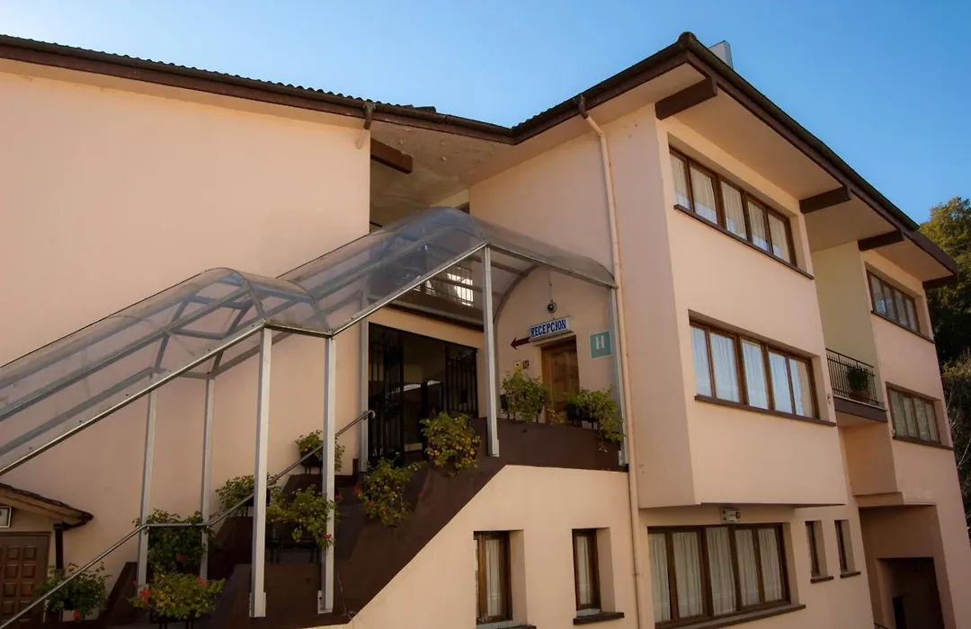 Hotel Urgain-1