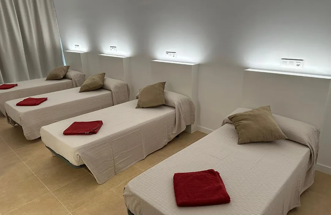 Albergue O Pedron Hostel & Rooms-1