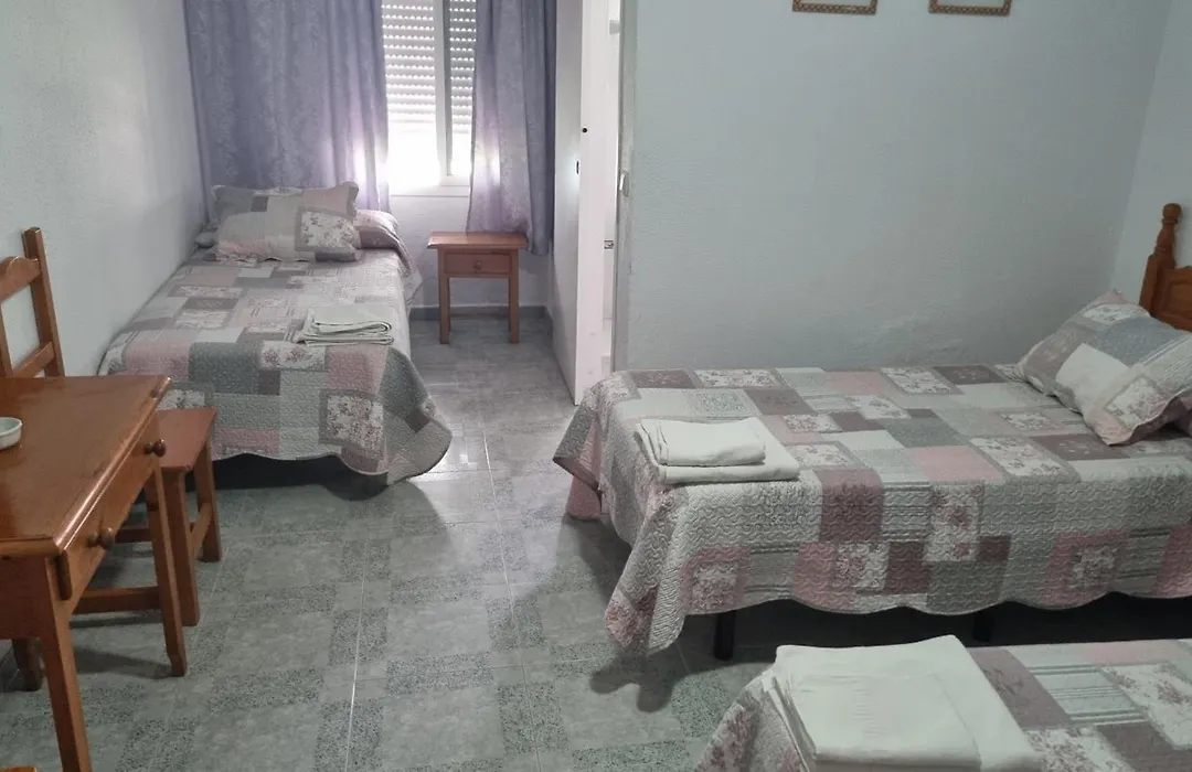 Habitaciones Los Caños-1