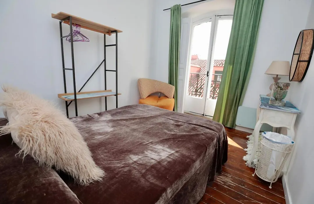 Theplacetobe B&B-1