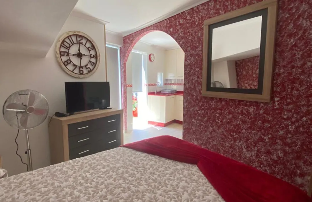 Hostal la Colegiata-1