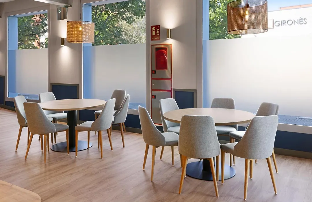 B&B Hotel Girona 2-1