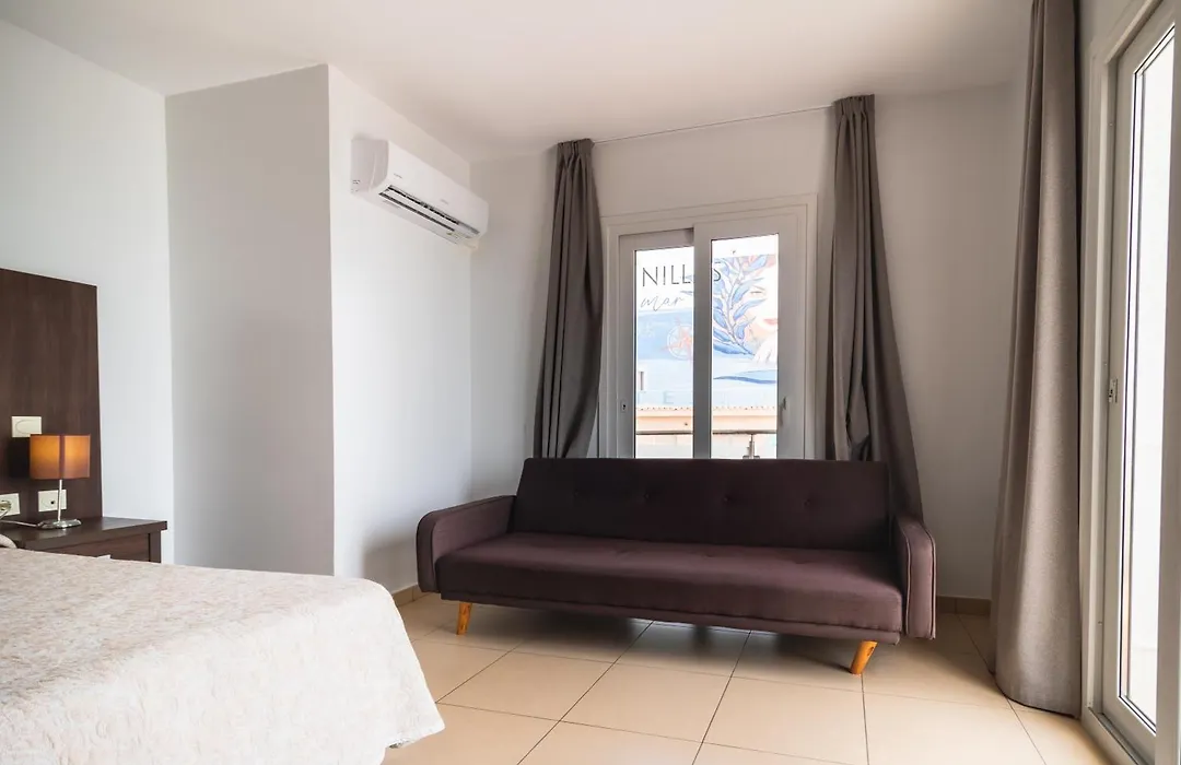 Hotel Doña Luisa-1